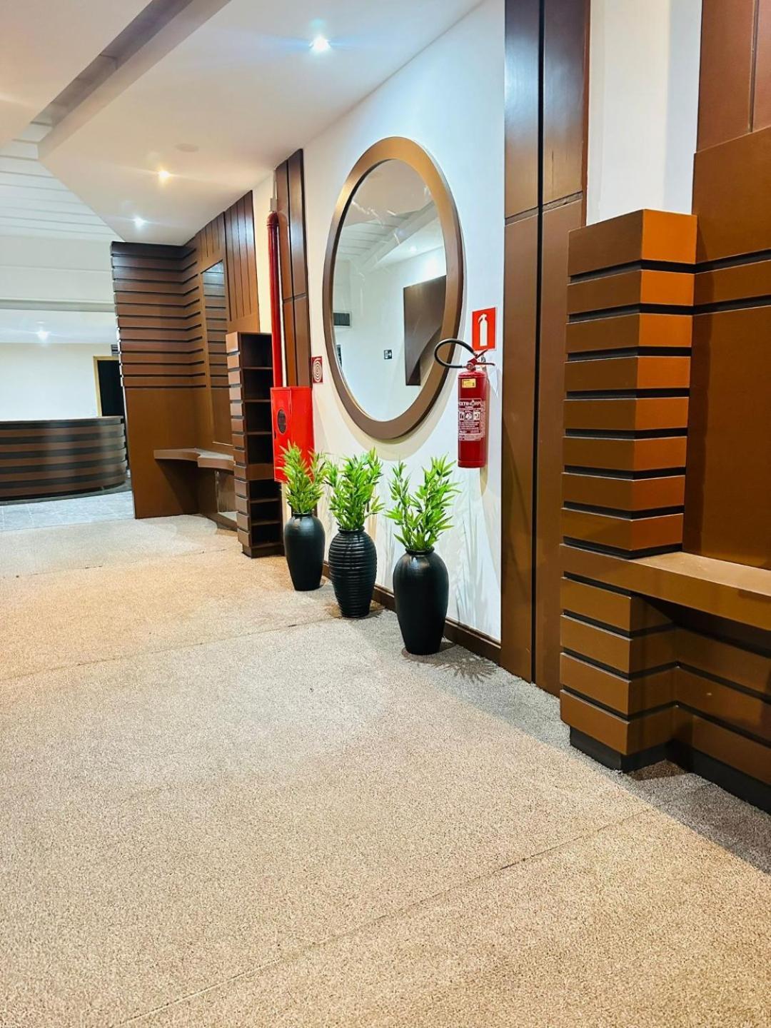 Hotel Central Plaza Timóteo Extérieur photo